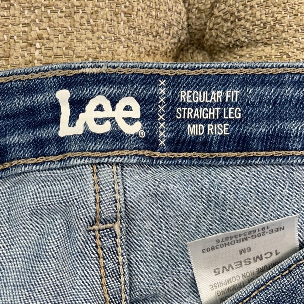 💕Lee Jeans Mid Rise💕Straight Leg💕 - Picture 7 of 11